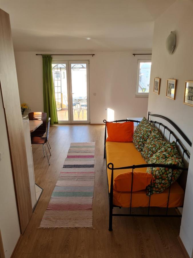 Apartment Antic Zaton  エクステリア 写真