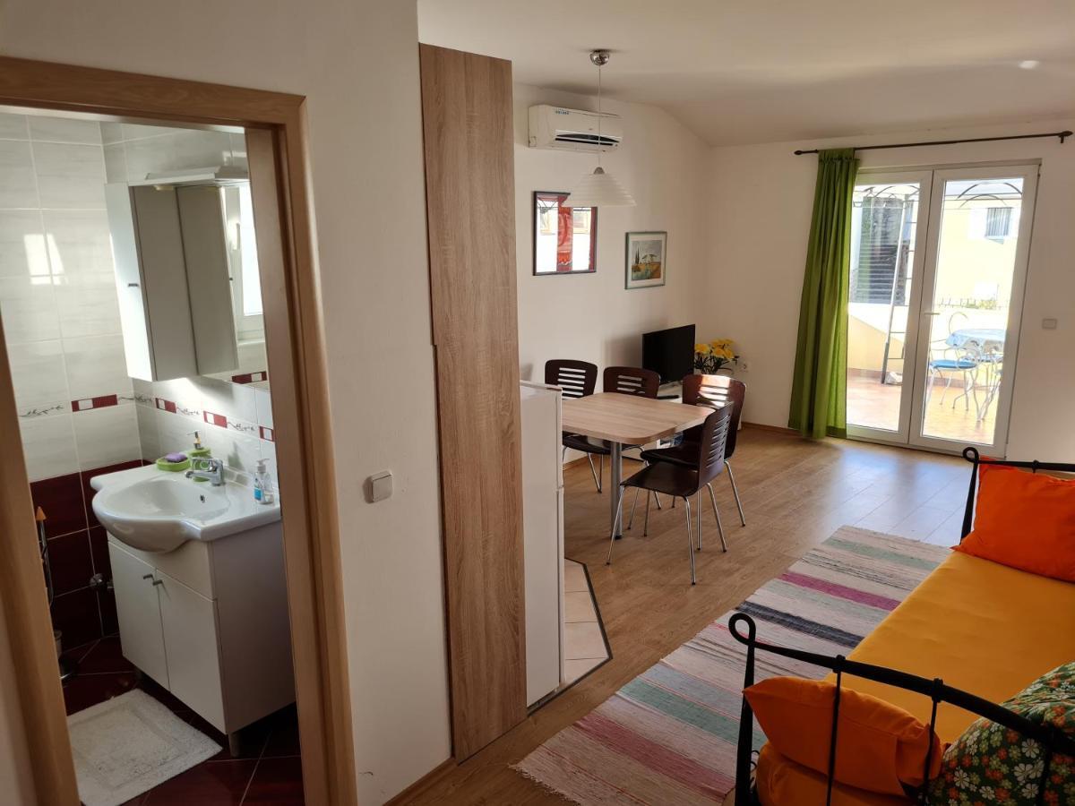 Apartment Antic Zaton  エクステリア 写真