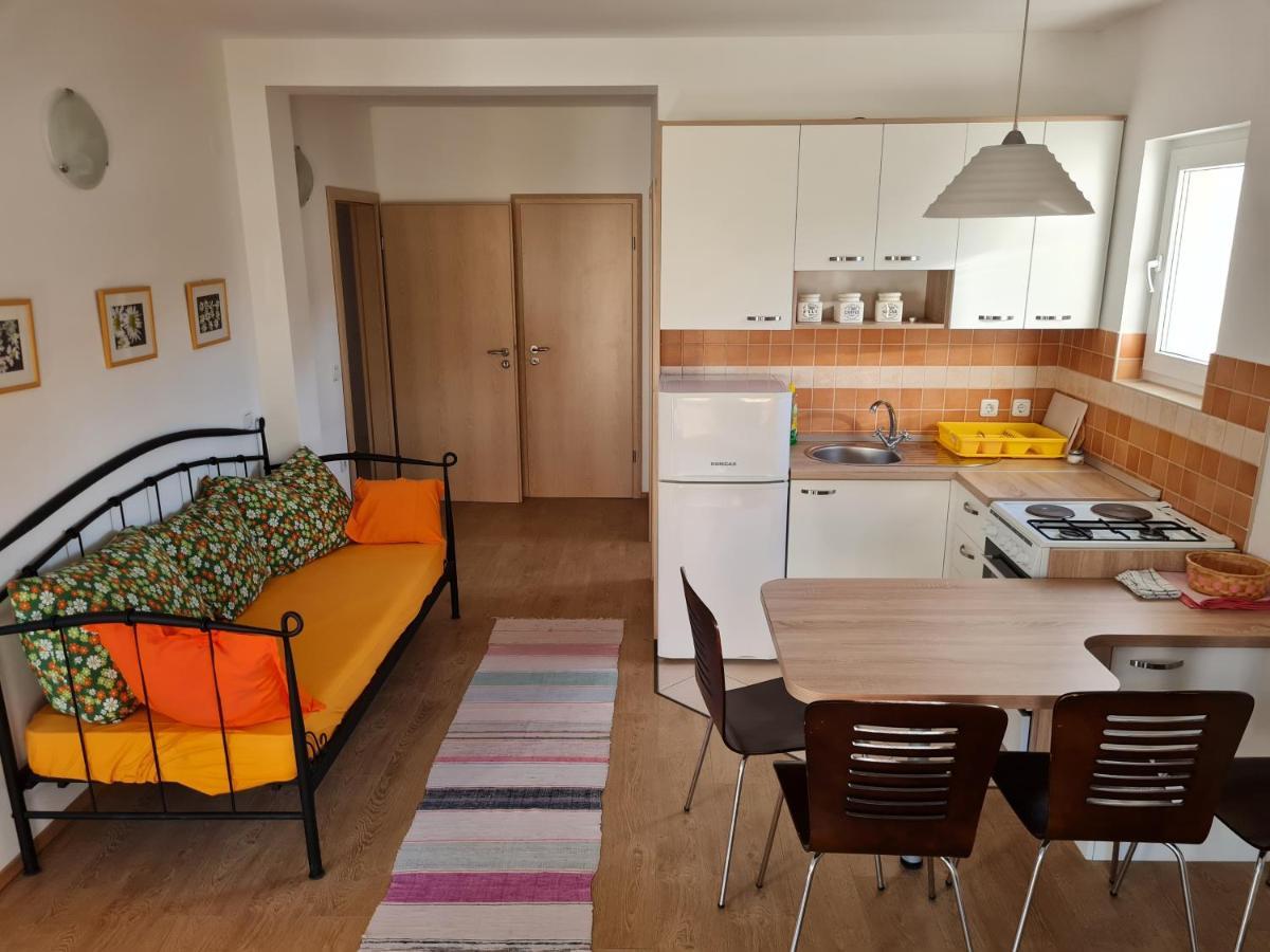 Apartment Antic Zaton  エクステリア 写真